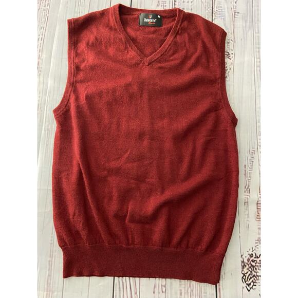 Uniworth Sleeveless Sweater Men Size 40 US S Red V Neck Stretch 100% Merino Wool - Picture 1 of 9